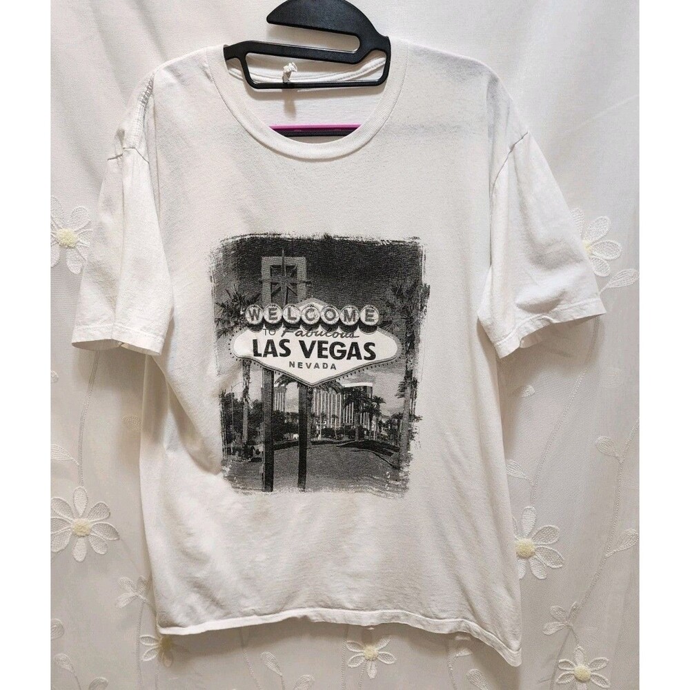 Suna Womens Large White Black T-Shirt Las Vegas Nevada Graphic Vintage City
